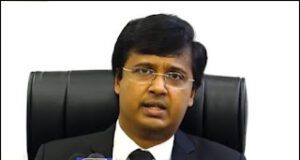 News Room : විනිසුරු වයස් නැංවීමට කැමති නීති වෘත්තිකයන් 3%යි… ඒ පෞද්ගලික ප්රතිලාභ බලාපොරොත්තුවෙන්…! – නීතිඥ රජිව් අමරසූරිය… ~