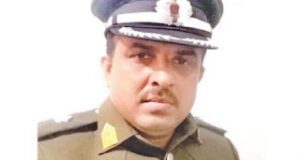 News Room : කරන්දෙණියේ PHI රොෂාන් ඇතුළු ඝාතන වැලක මහ මොළකරු ඌරගහ ඉන්දික අත්අඩංගුවට! ~