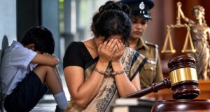 News Room : සිසුවෙකුට ලිංගික අතවර කළ 49 හැවිරිදි ගුරුවරියට 8 වසරක සිරදඬුවම්.. ~