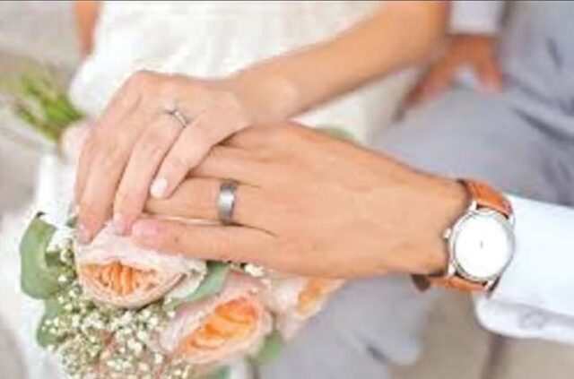 News-Room-චීනයේ-විවාහ-අනුපාතය-පහළ-බසී.jpg