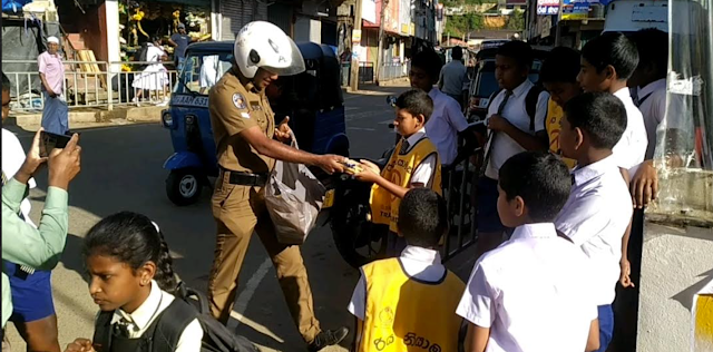 News-Room-ටx200d්x200dරැෆික්-පොලිස්-නිළධාරියෙකුගෙන්-ආදර්ශමත්-ක්x200dරියාවක්.png