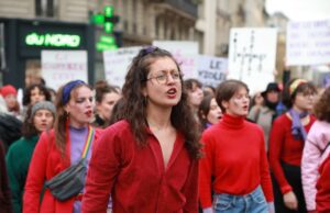 News Room : Thousands protest against sexual violence in France