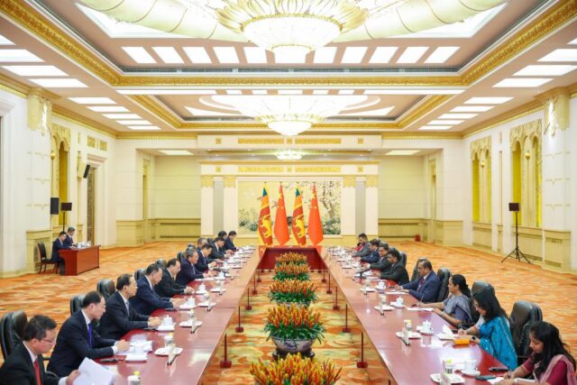 News Room : Chinese premier meets Sri Lankan president –