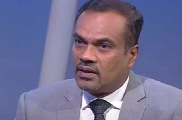 News Room : Probe into Customs clearing of 323 containers