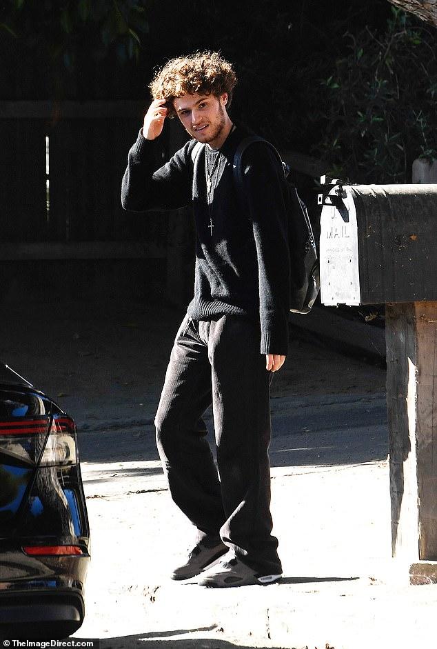 News Room : Diane Keaton's grieving son Duke, 25, seen