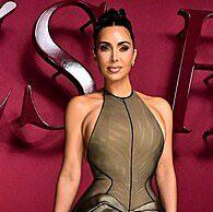 News Room Kim Kardashian steals spotlight in VERY dramatic