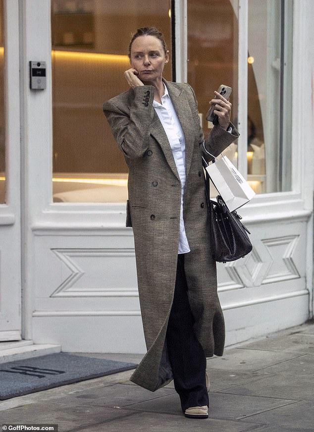 News Room : Stella McCartney left looking irritated after Julia