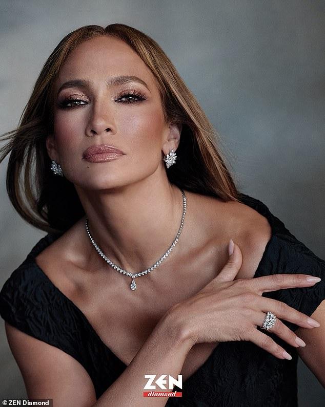 News Room : Jennifer Lopez is advertising ENGAGEMENT rings despite