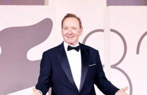 News Room : Kevin Spacey sets record straight on rumors he’s homeless