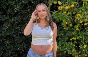 News Room : Tobey Maguire’s ex-wife Jennifer Meyer, 48, is pregnant with her third child