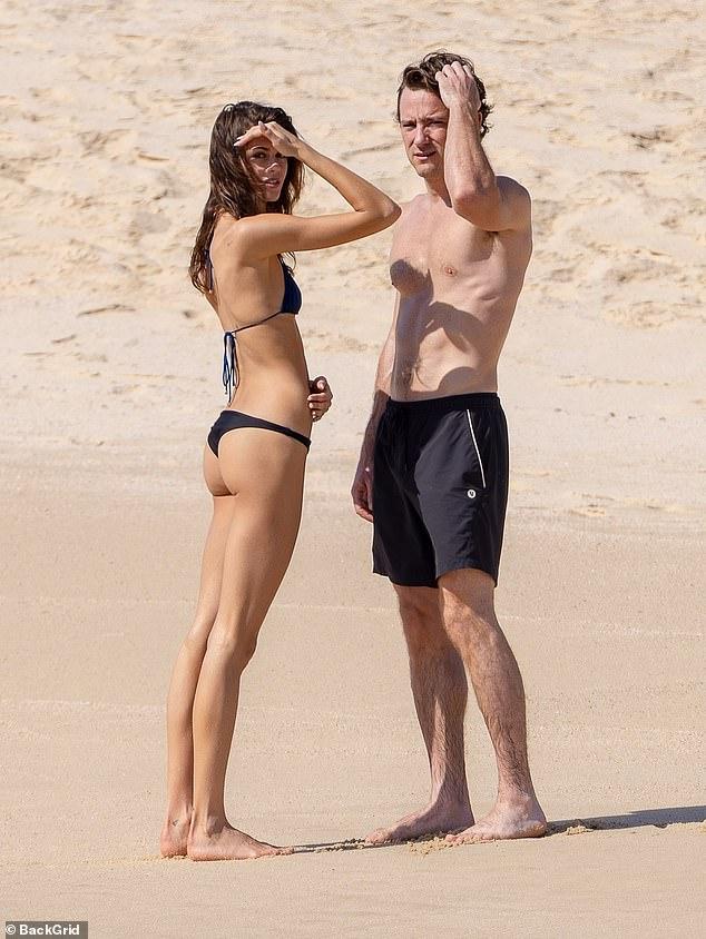 News Room : Kaia Gerber, 24, dons thong bikini for