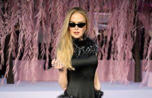 News Room : LAURA CRAIK: Nicole Kidman and Kate Moss go back to black for Paris Fashion Week