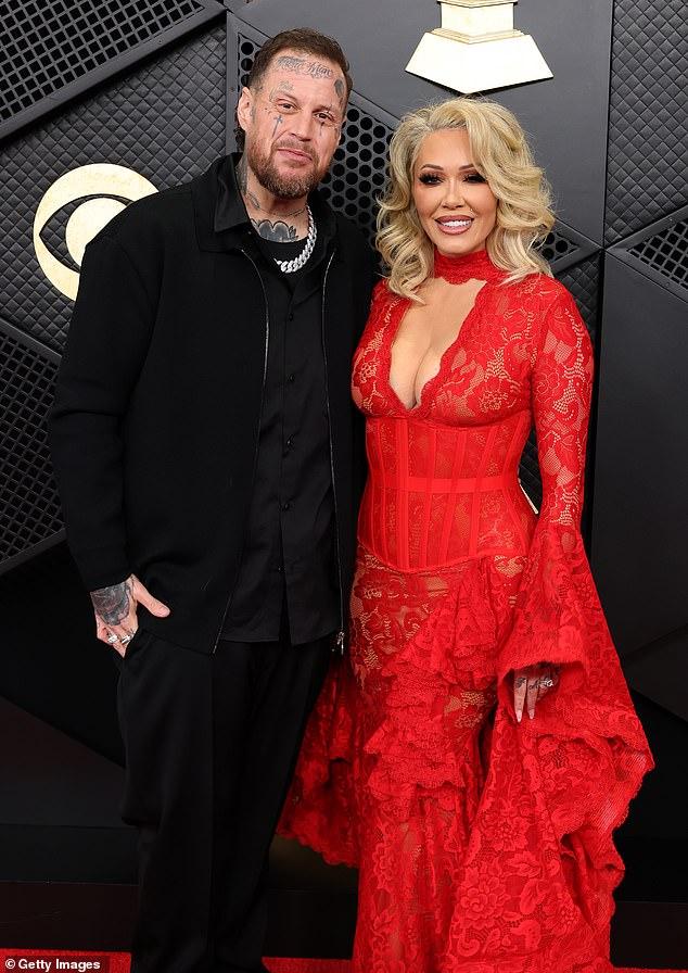 News Room : Jelly Roll's wife Bunnie Xo reveals sex