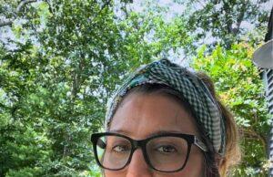 News Room : Jennifer Esposito tearfully moves out of the house she mortgaged to make her movie