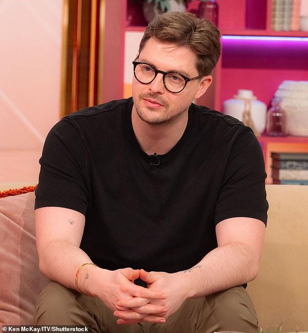 News Room : Love Island star Dr Alex George reveals