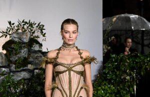 News Room : Margot Robbie says male costar once gave her a book ‘telling’ her to ‘eat less’