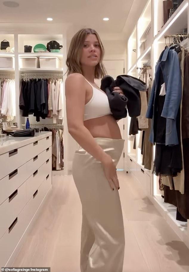 News Room : Sofia Richie gives rare look at baby