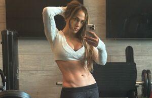 News Room : Jennifer Lopez, 56, shows off her sculpted abs in the gym: ‘Rise and grind!’