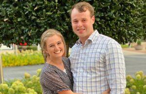 News Room : Joseph Duggar and wife Kendra reunite before their first court appearance in child welfare case following their arrests