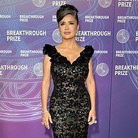 News Room : Salma Hayek is a dazzling bombshell in black lace gown with glam Gigi Hadid and Anne Hathaway at Breakthrough Prize Ceremony
