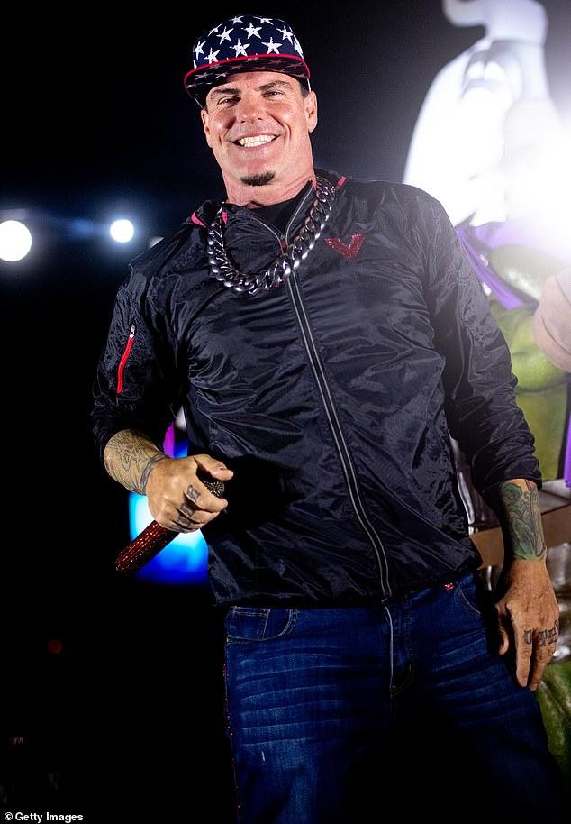 News Room : Vanilla Ice defends Donald Trump's Freedom 250