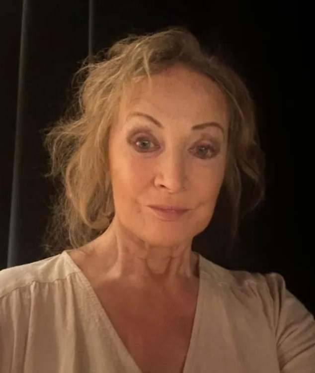 News Room : 70s BBC Hot Gossip dancer Heather Alexander