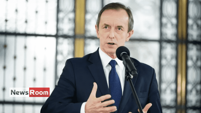 News Room : Poland: Government under pressure over escalating cash