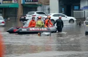 News Room : Four dead, 1,300 evacuated as heavy rains hit South Korea