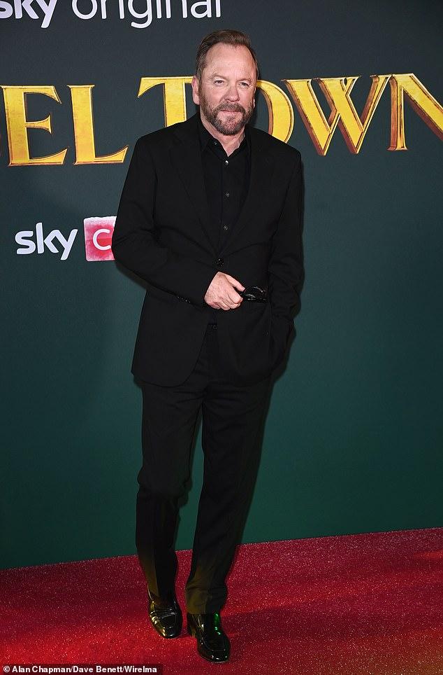 News Room : Kiefer Sutherland arrested in Hollywood on suspicion Elegant man in black suit at a red carpet event for a movie premiere in Sri Lanka.