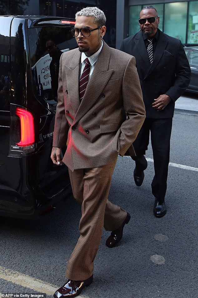 News Room : Chris Brown $90m lawsuit from housekeeper claiming