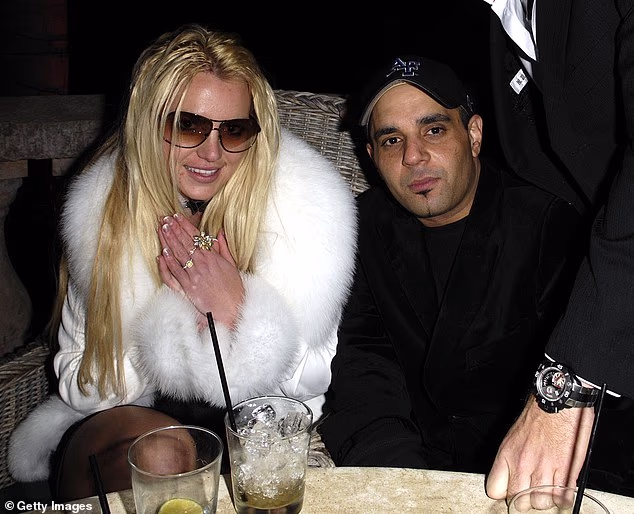 News Room : Britney Spears' former manager Sam Lutfi resurfaces