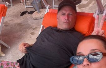 News Room : Inside Karl Stefanovic’s lavish Euro holiday as his wife shares sun-soaked photos – and erupts at ‘fake news’ in scathing rant News Room Inside Karl Stefanovics lavish Euro holiday as